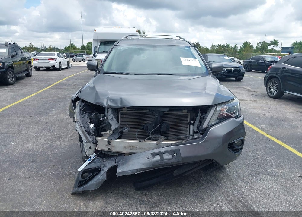 2019 NISSAN PATHFINDER SV VIN: 5N1DR2MMXKC637555