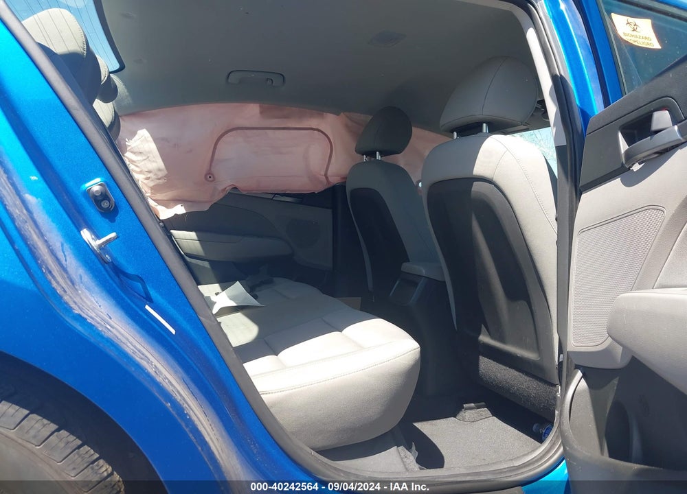 2017 HYUNDAI ELANTRA SE VIN: KMHD84LF0HU271917