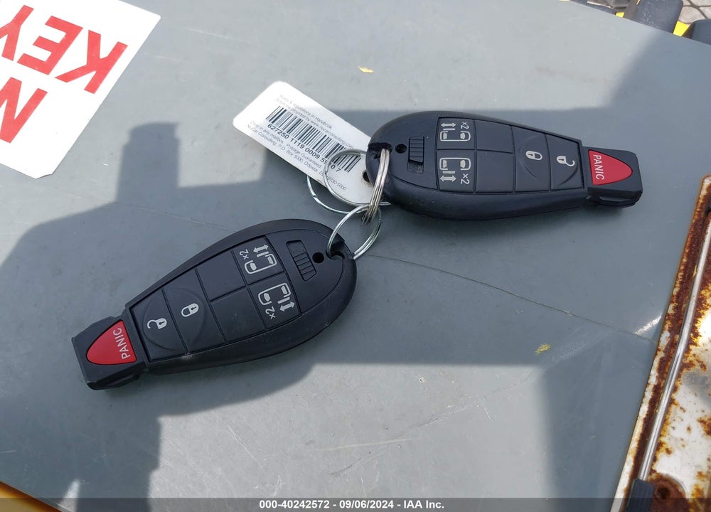 2010 DODGE GRAND CARAVAN VIN: 2D4RN5D15AR317808