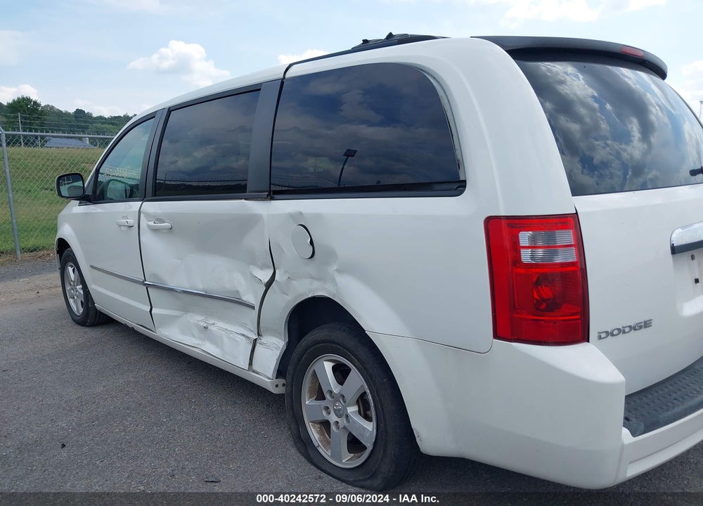 2010 DODGE GRAND CARAVAN VIN: 2D4RN5D15AR317808