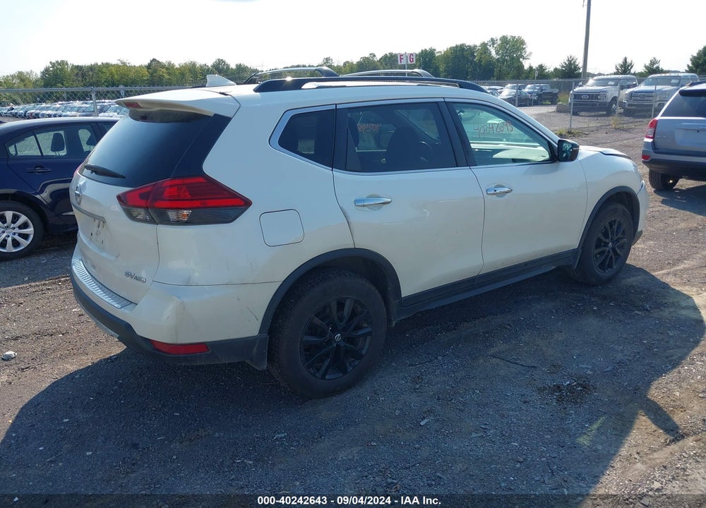 2017 NISSAN ROGUE SV VIN: 5N1AT2MV2HC819370