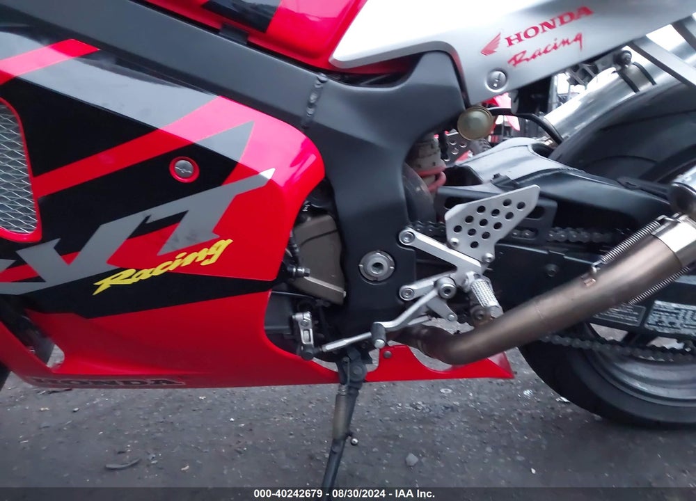 2002 HONDA RVT1000 R VIN: JH2SC45322M200648