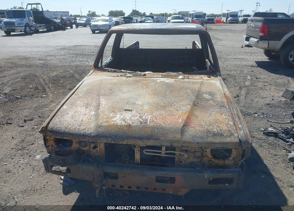 1987 TOYOTA PICKUP RN64 DLX VIN: JT4RN64D0H5084781