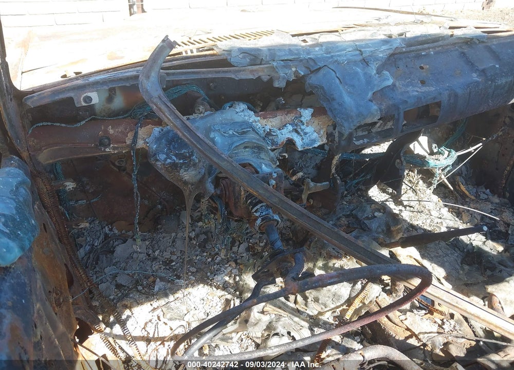 1987 TOYOTA PICKUP RN64 DLX VIN: JT4RN64D0H5084781