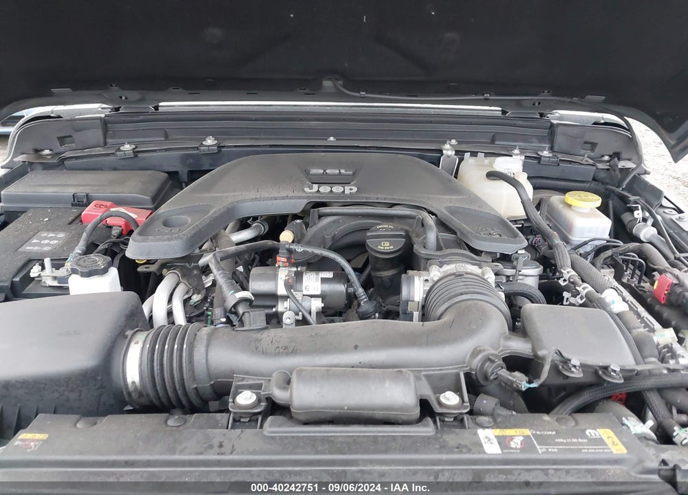 2021 JEEP WRANGLER UNLIMITED SAHARA 4X4 VIN: 1C4HJXEG7MW762954