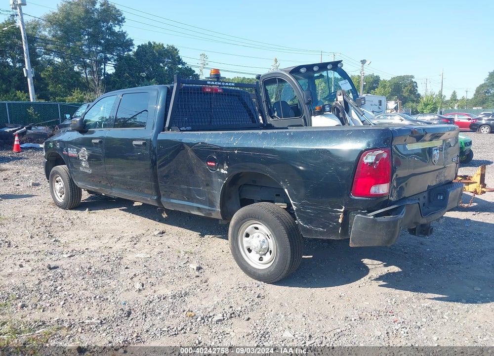 2017 RAM 2500 TRADESMAN 4X4 8' BOX VIN: 3C6UR5HL1HG720392