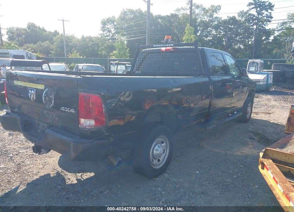 2017 RAM 2500 TRADESMAN 4X4 8' BOX VIN: 3C6UR5HL1HG720392