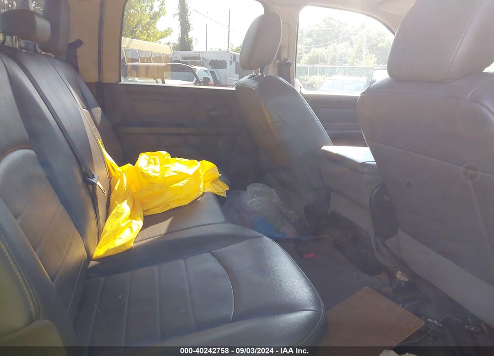 2017 RAM 2500 TRADESMAN 4X4 8' BOX VIN: 3C6UR5HL1HG720392