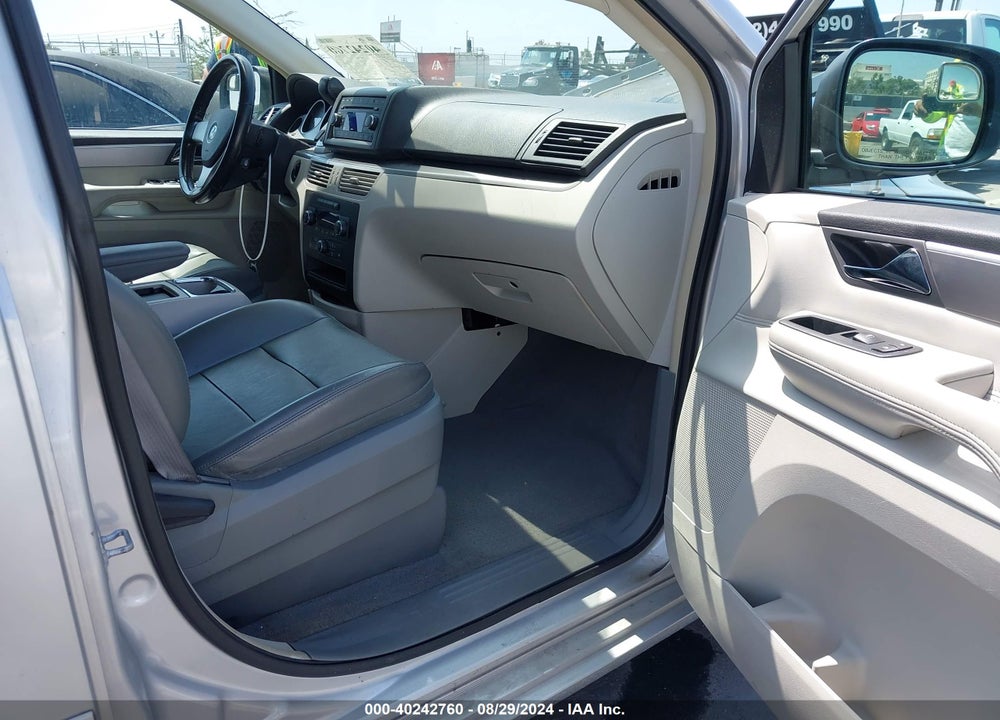 2009 VOLKSWAGEN ROUTAN SEL VIN: 2V8HW54X49R517704
