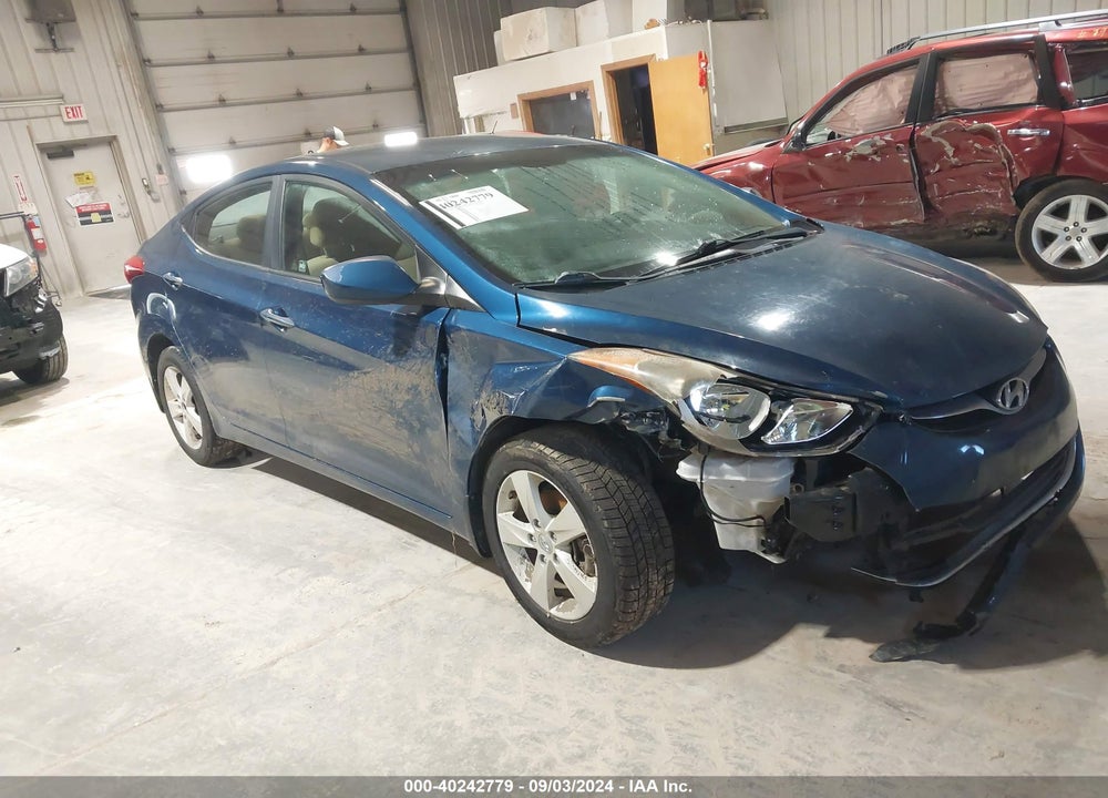 2013 HYUNDAI ELANTRA GLS VIN: KMHDH4AE6DU979478