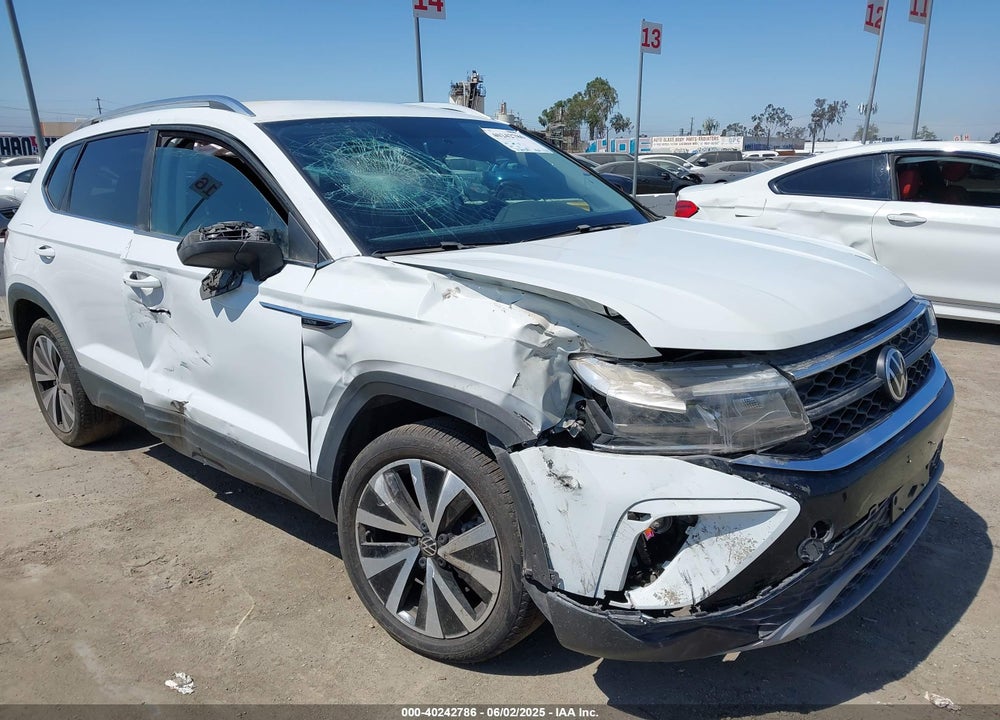 2022 VOLKSWAGEN TAOS VIN: 3VVRX7B22NM074620