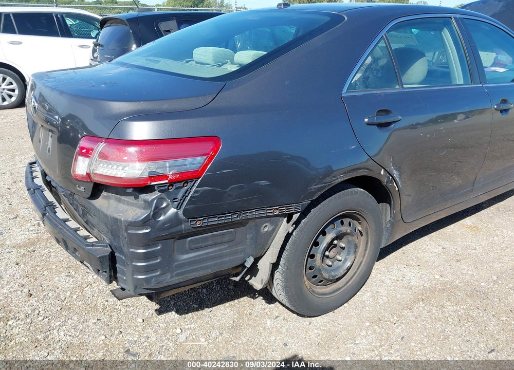 2011 TOYOTA CAMRY LE VIN: 4T1BF3EK6BU738329