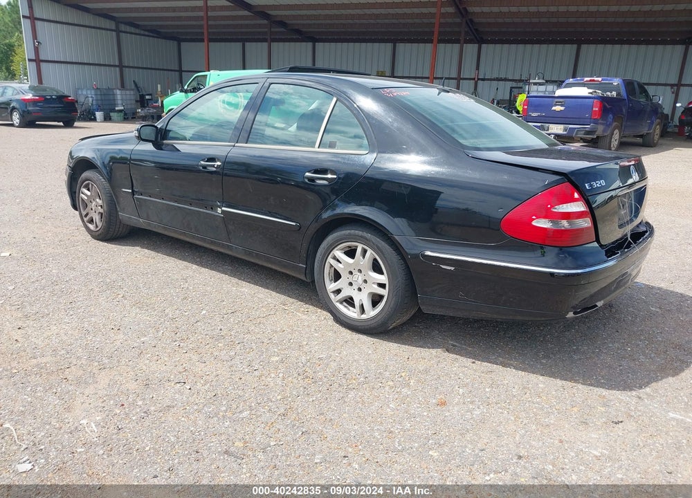 2003 MERCEDES-BENZ E 320 VIN: WDBUF65J13A136106
