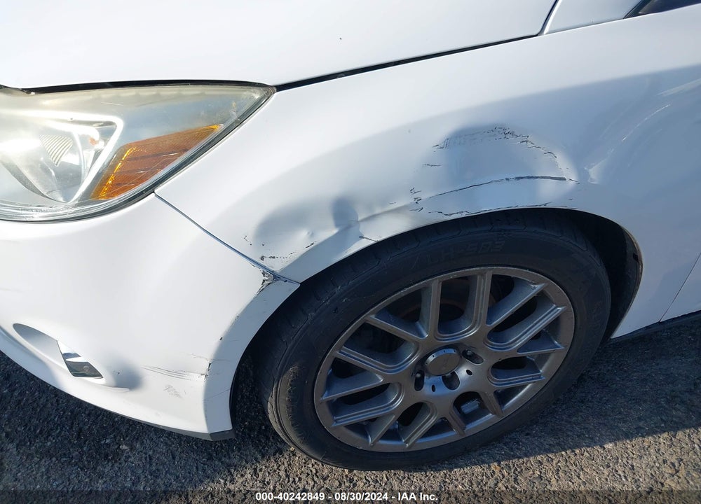 2013 FORD FOCUS VIN: 1FADP3F27DL252720
