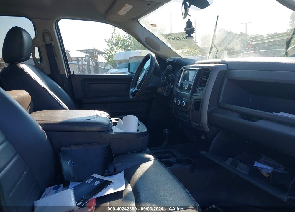 2017 RAM 2500 TRADESMAN 4X4 8' BOX VIN: 3C6TR5HT9HG704260