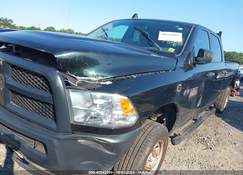 2017 RAM 2500 TRADESMAN 4X4 8' BOX VIN: 3C6TR5HT9HG704260