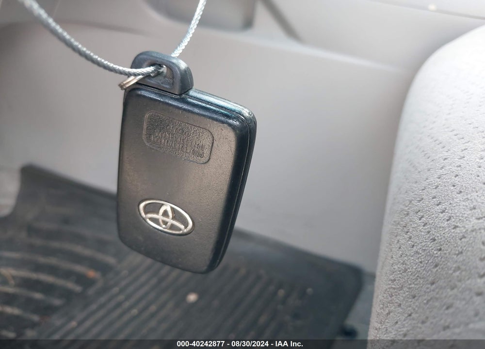 2008 TOYOTA HIGHLANDER HYBRID VIN: JTEEW41A682010501