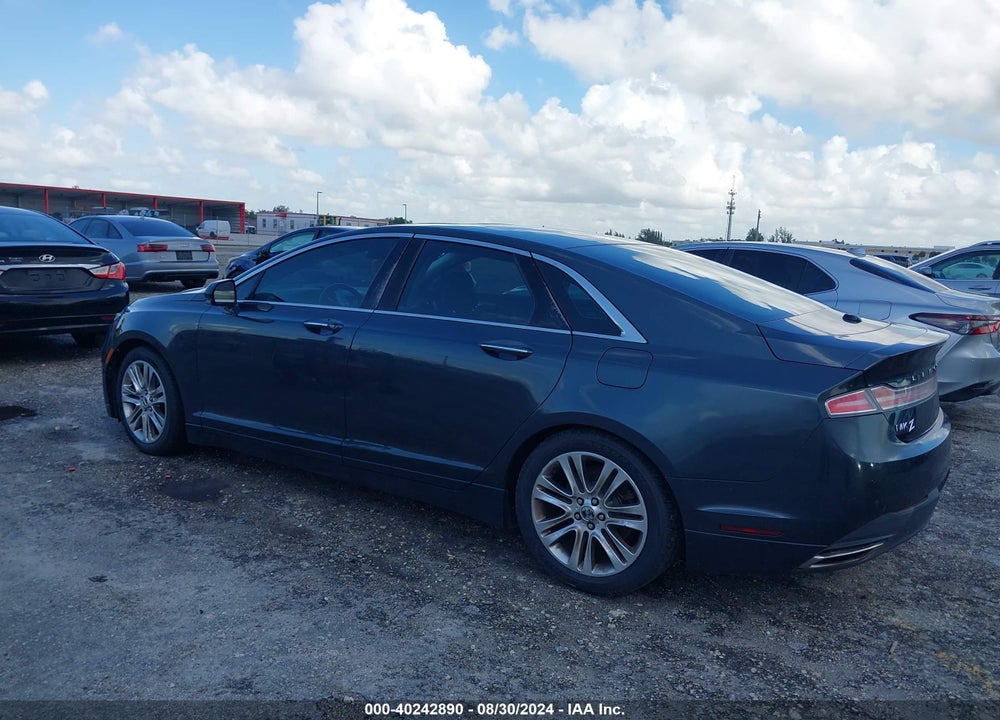 2014 LINCOLN MKZ VIN: 3LN6L2GK9ER828197