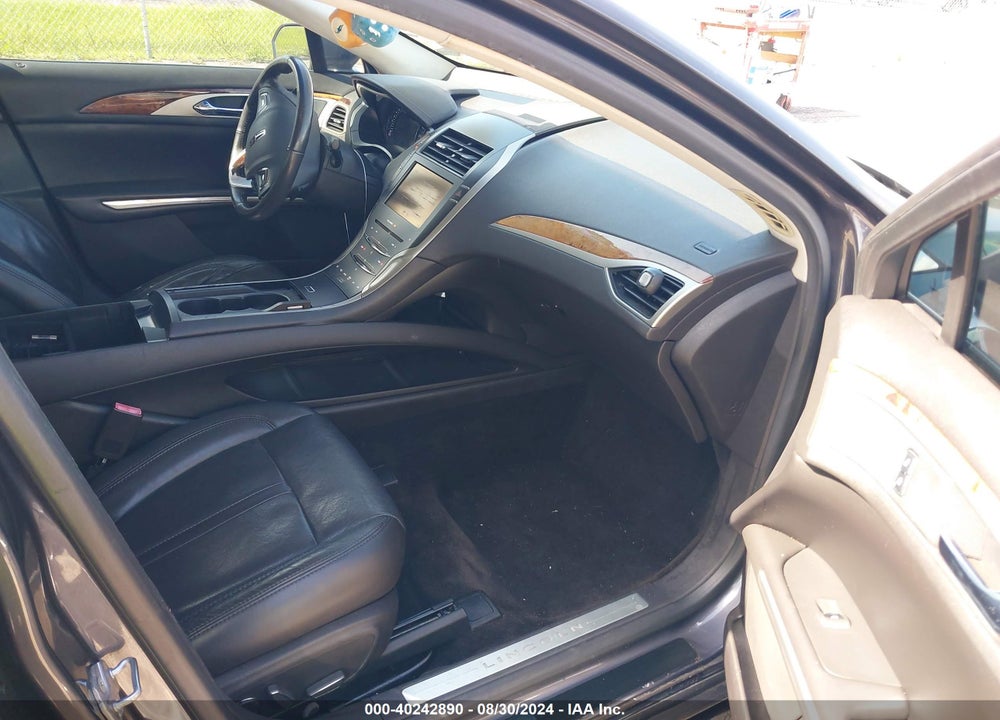 2014 LINCOLN MKZ VIN: 3LN6L2GK9ER828197
