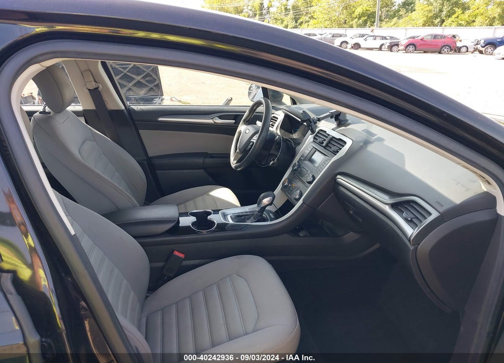 2014 FORD FUSION S VIN: 3FA6P0G73ER352298