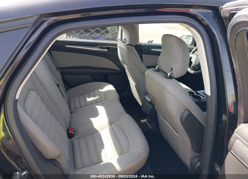 2014 FORD FUSION S VIN: 3FA6P0G73ER352298
