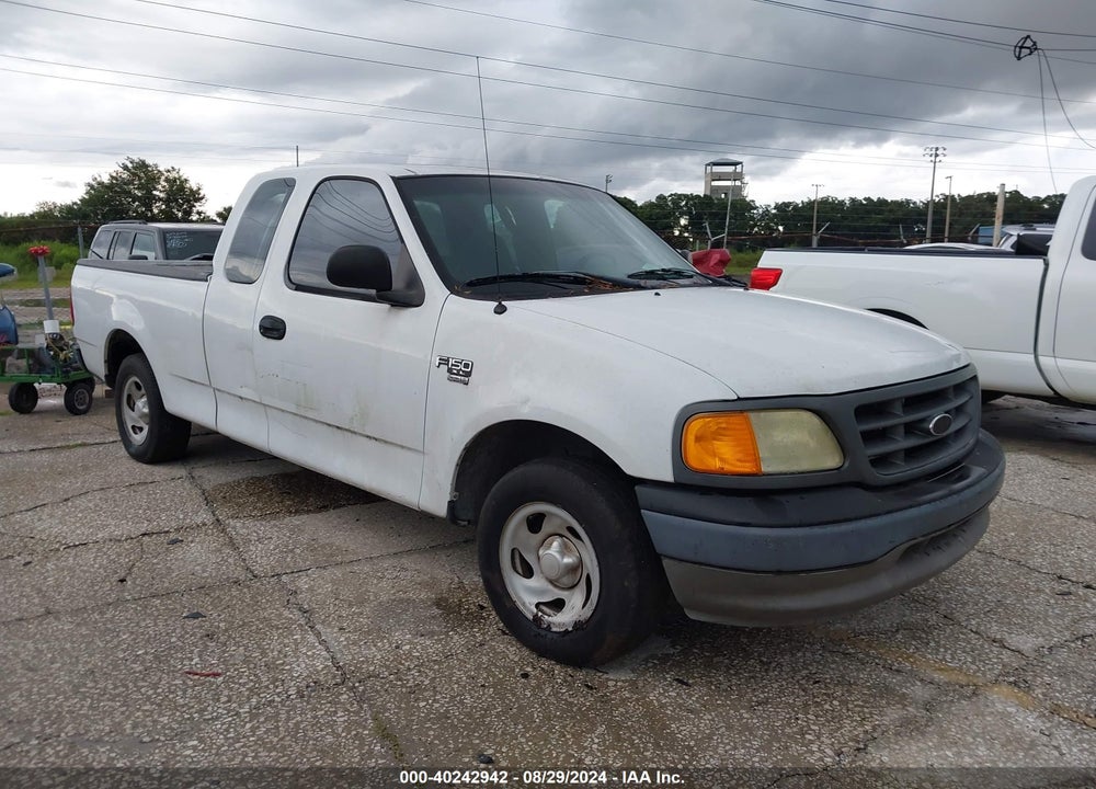 2004 FORD F-150 HERITAGE XL/XLT VIN: 2FTRX17W14CA15401