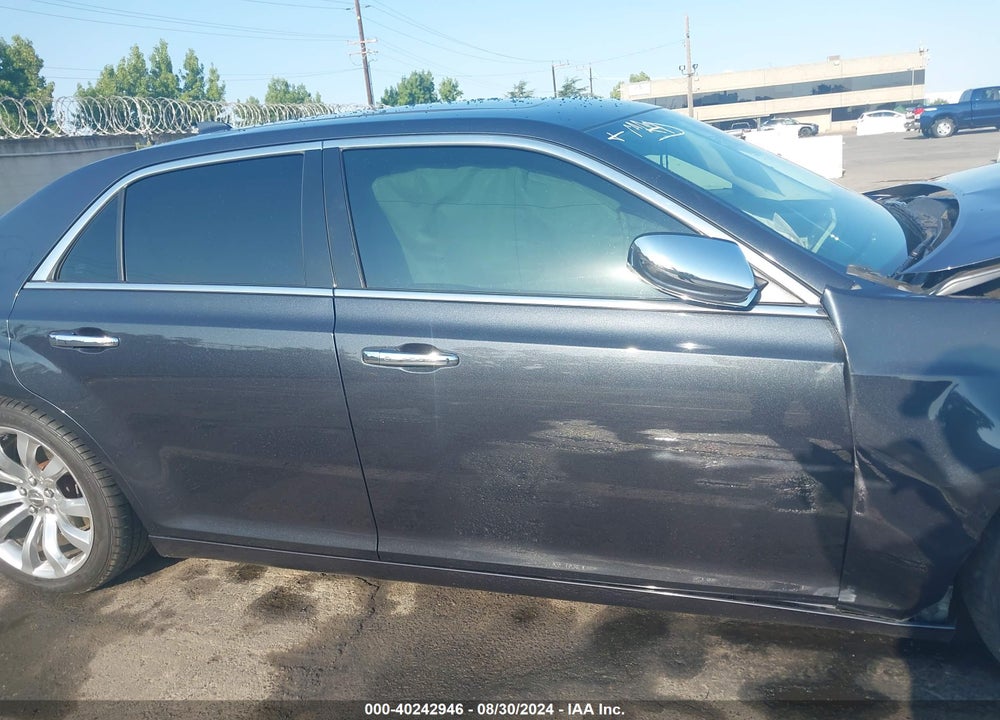 2018 CHRYSLER 300 LIMITED VIN: 2C3CCAEG7JH227638