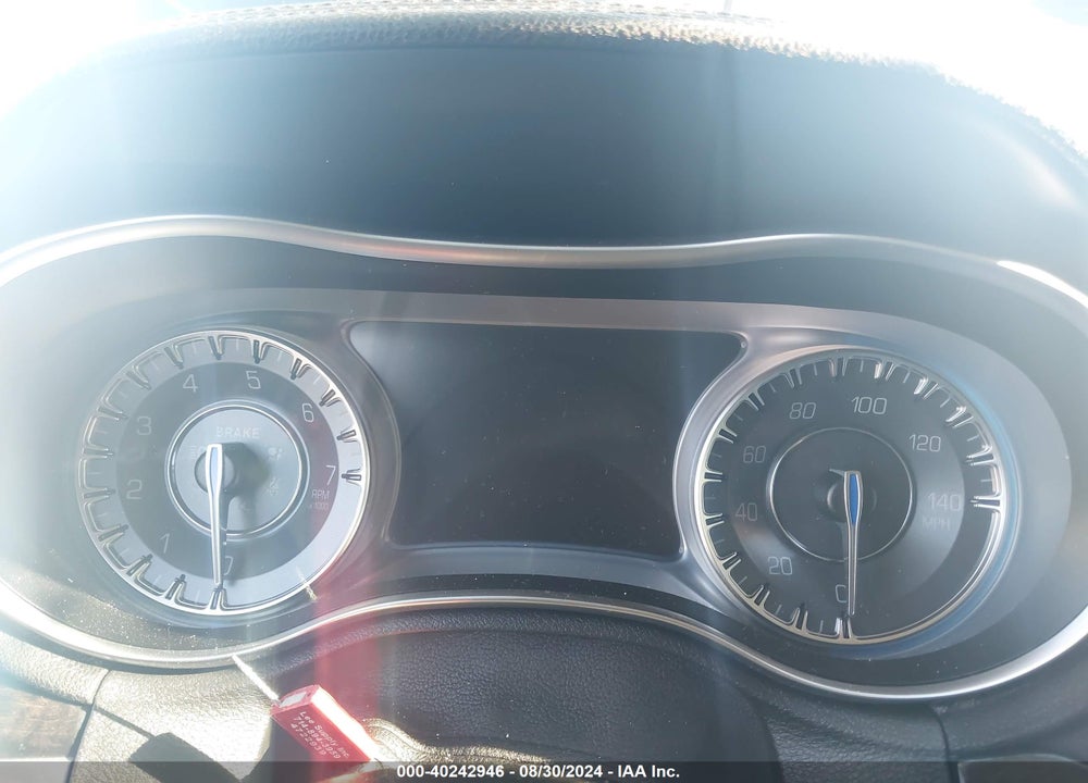 2018 CHRYSLER 300 LIMITED VIN: 2C3CCAEG7JH227638