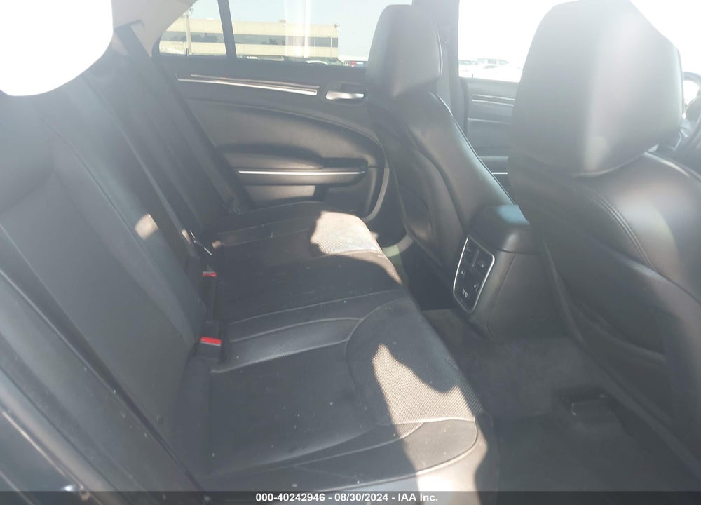 2018 CHRYSLER 300 LIMITED VIN: 2C3CCAEG7JH227638