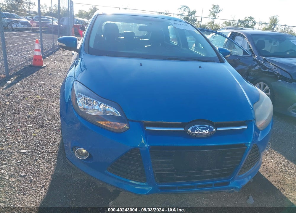 2014 FORD FOCUS TITANIUM VIN: 1FADP3N28EL303628