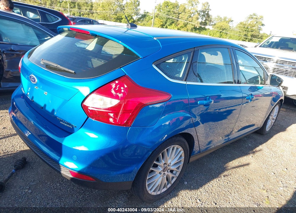 2014 FORD FOCUS TITANIUM VIN: 1FADP3N28EL303628