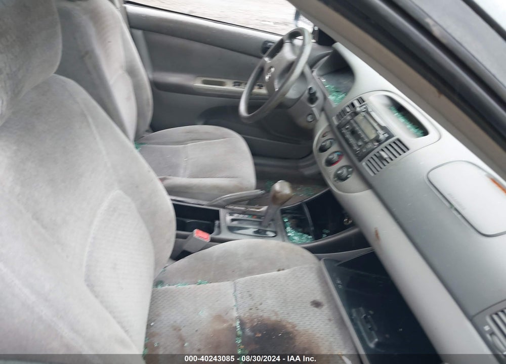 2002 TOYOTA CAMRY LE VIN: 4T1BE32K62U543564