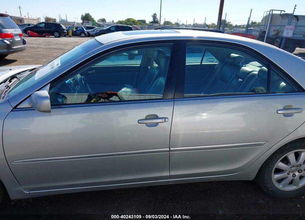2002 TOYOTA CAMRY XLE V6 VIN: 4T1BF30K82U002516