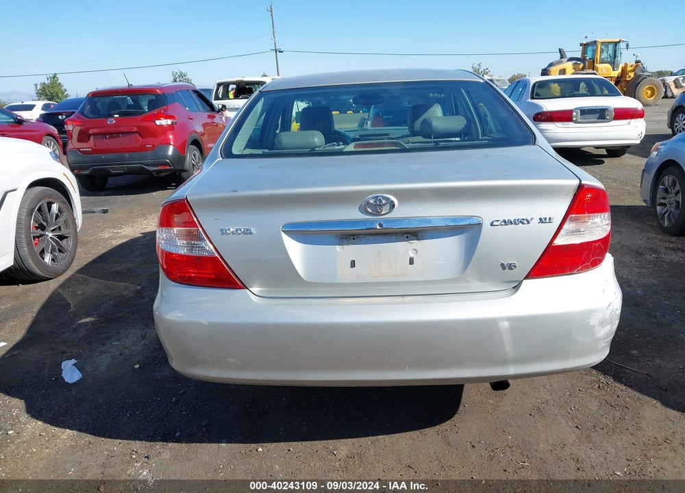 2002 TOYOTA CAMRY XLE V6 VIN: 4T1BF30K82U002516
