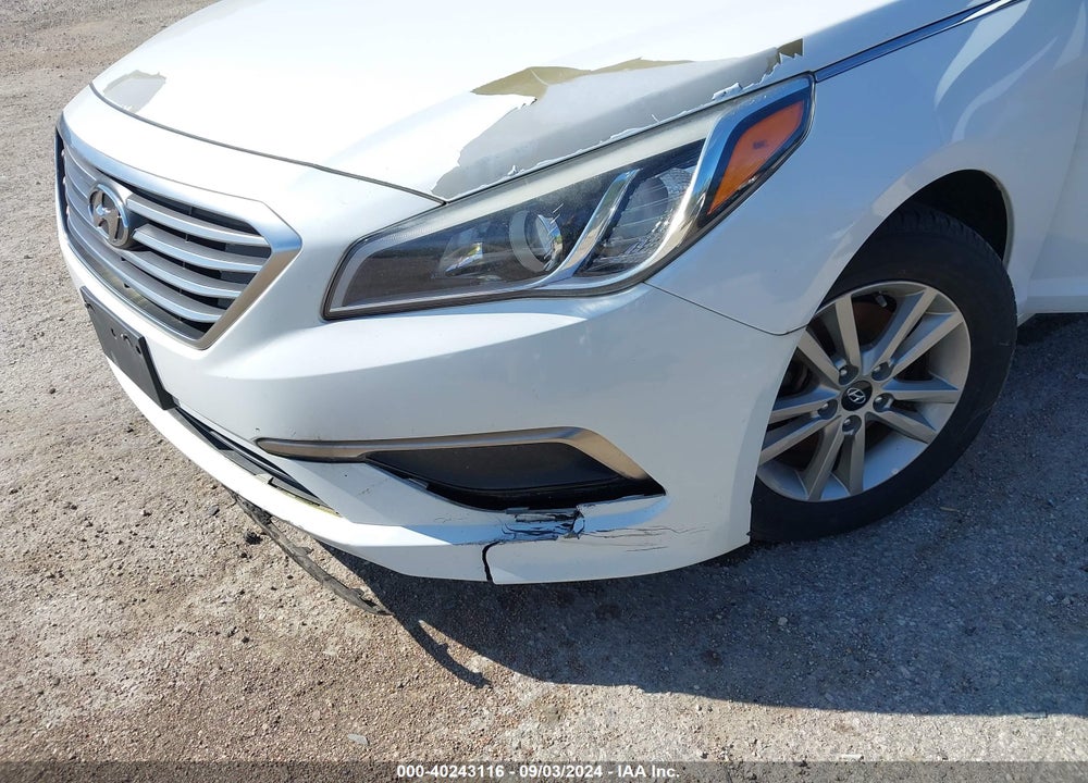 2016 HYUNDAI SONATA SE VIN: 5NPE24AF5GH264077