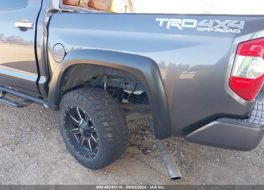2019 TOYOTA TUNDRA 1794 5.7L V8 VIN: 5TFAY5F1XKX837228