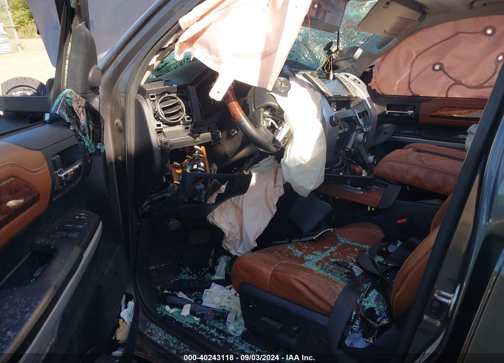 2019 TOYOTA TUNDRA 1794 5.7L V8 VIN: 5TFAY5F1XKX837228