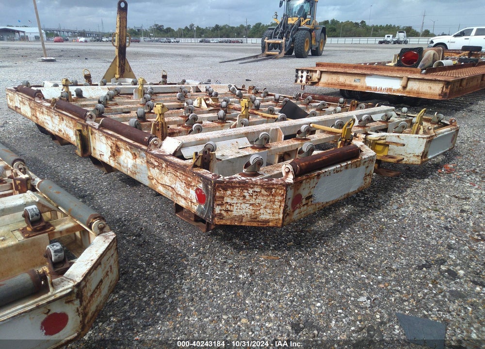 2000 EQUIPMENT GSE TC7-FEC VIN: 00000000000051780