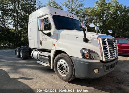 2016 FREIGHTLINER CASCADIA 125 VIN: 3AKJGLDV9GSHE0061