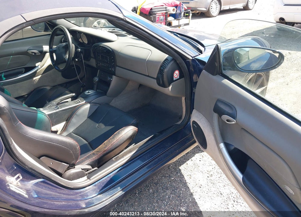 2000 PORSCHE BOXSTER VIN: WP0CA2981YU621184