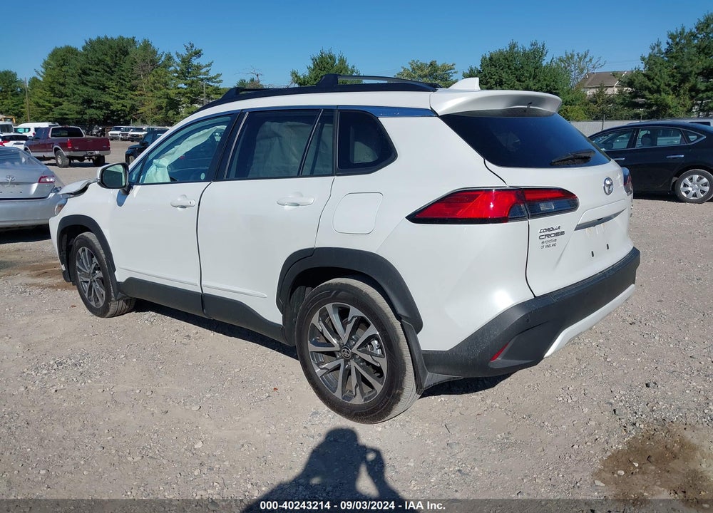 2022 TOYOTA COROLLA CROSS XLE VIN: 7MUDAABG7NV029567