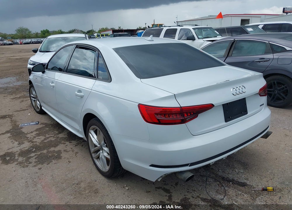 2017 AUDI A4 2.0T SEASON OF  PREMIUM VIN: WAUDNAF44HN046848