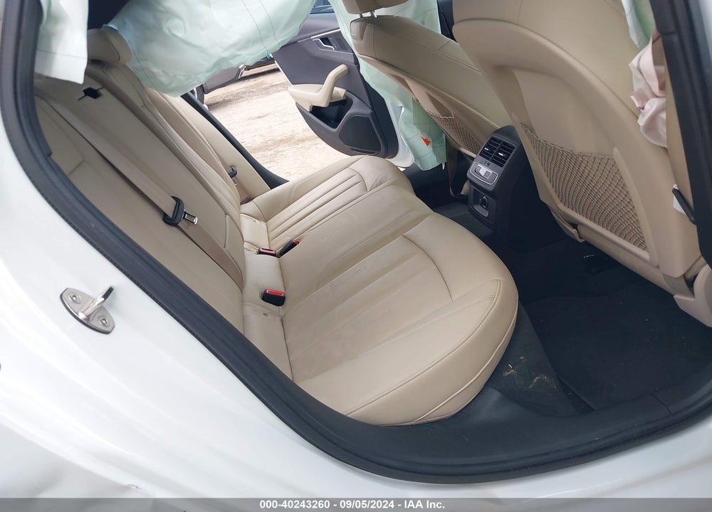 2017 AUDI A4 2.0T SEASON OF  PREMIUM VIN: WAUDNAF44HN046848