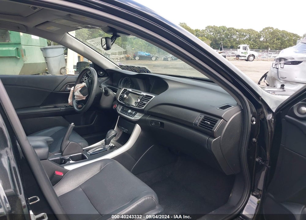 2015 HONDA ACCORD EX-L VIN: 1HGCR2F85FA063305