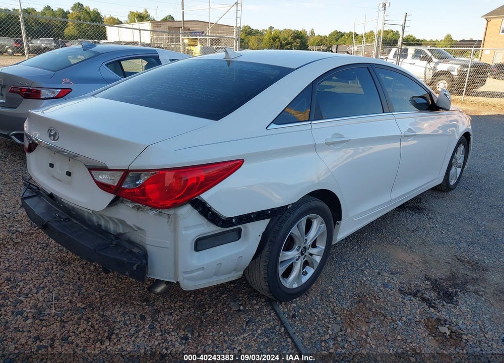 2011 HYUNDAI SONATA LIMITED VIN: 5NPEC4AC5BH033501