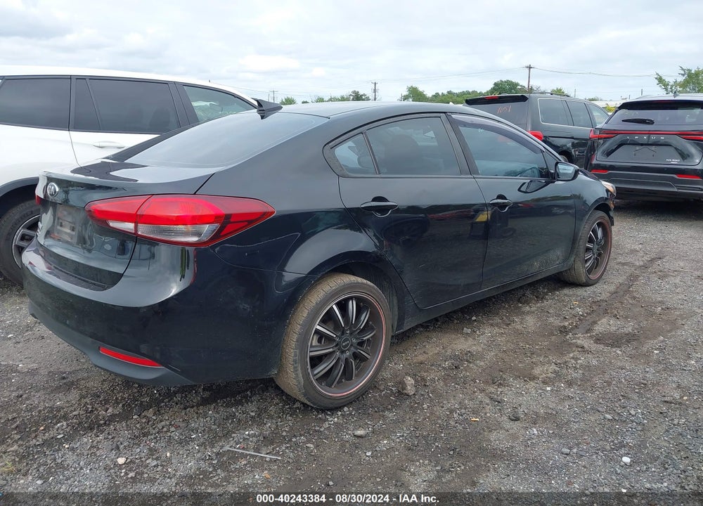 2018 KIA FORTE LX VIN: 3KPFL4A72JE211889