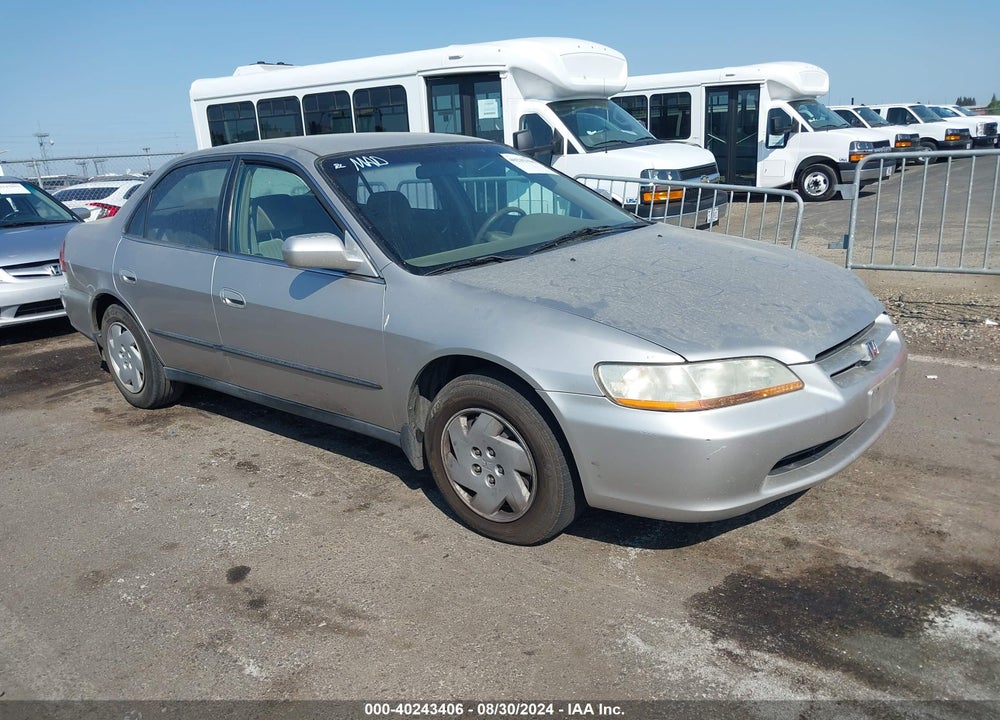 1998 HONDA ACCORD LX V6 VIN: 1HGCG1641WA009593