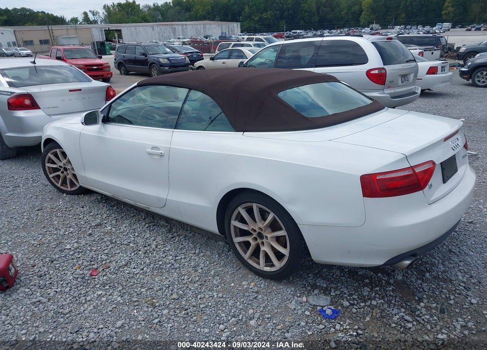 2010 AUDI A5 2.0T PREMIUM VIN: WAUAFAFH7AN019703