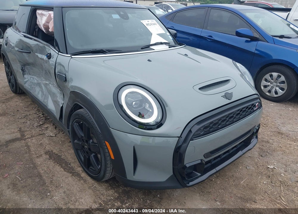 2022 MINI HARDTOP COOPER S VIN: WMW53DH0XN2S00482