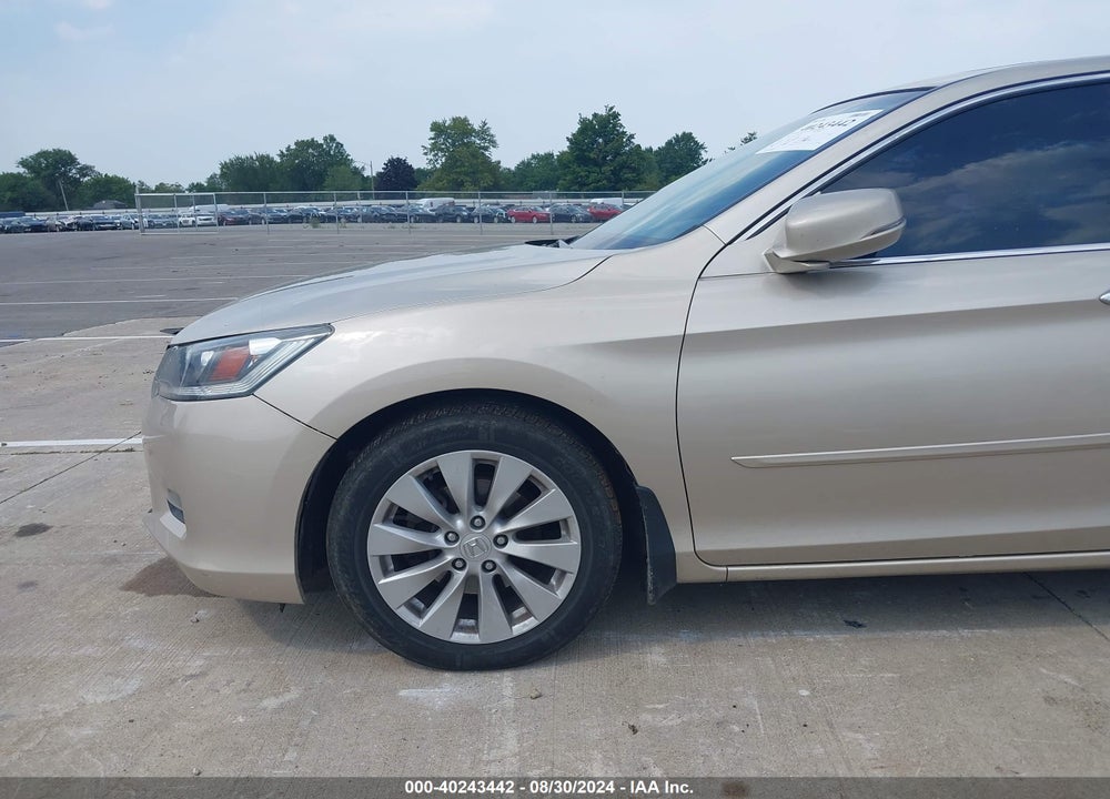 2013 HONDA ACCORD EX-L V-6 VIN: 1HGCR3F84DA025907